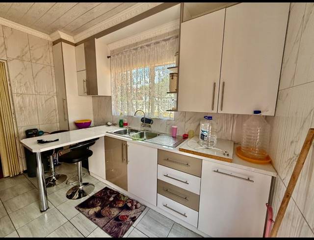 3 BEDROOM HOUSE FOR SALE IN VANDERBIJLPARK CW 3